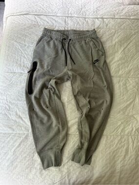 Women's Nike Tech Fleece Joggers